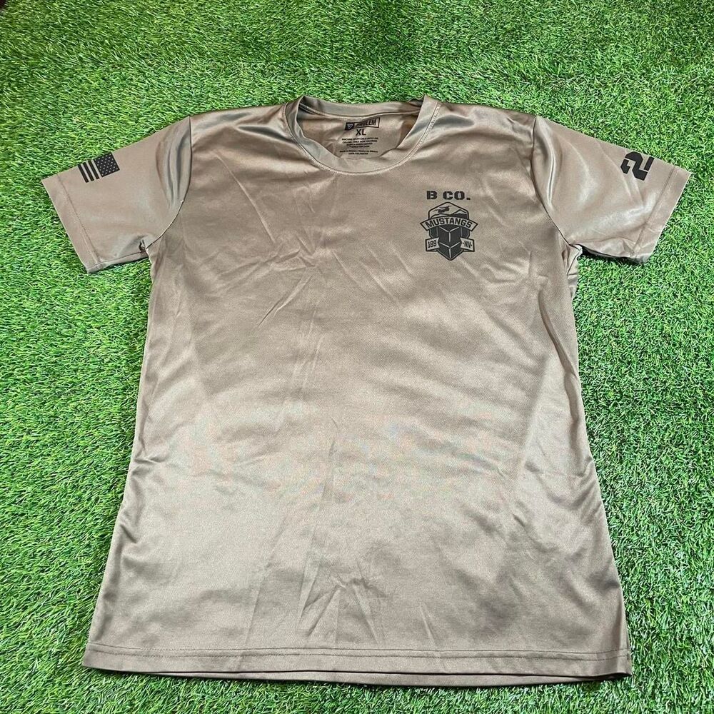 B CO Mustangs green tan military jersey t-shirt men's Size XL